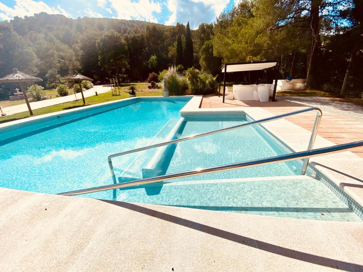 Private Villas Puerto Pollensa For Family Groups, Private Mountain Ideal For Runners, Trailers, Hikers, It Is Approximately 3 Minute Walk From The Beach Экстерьер фото