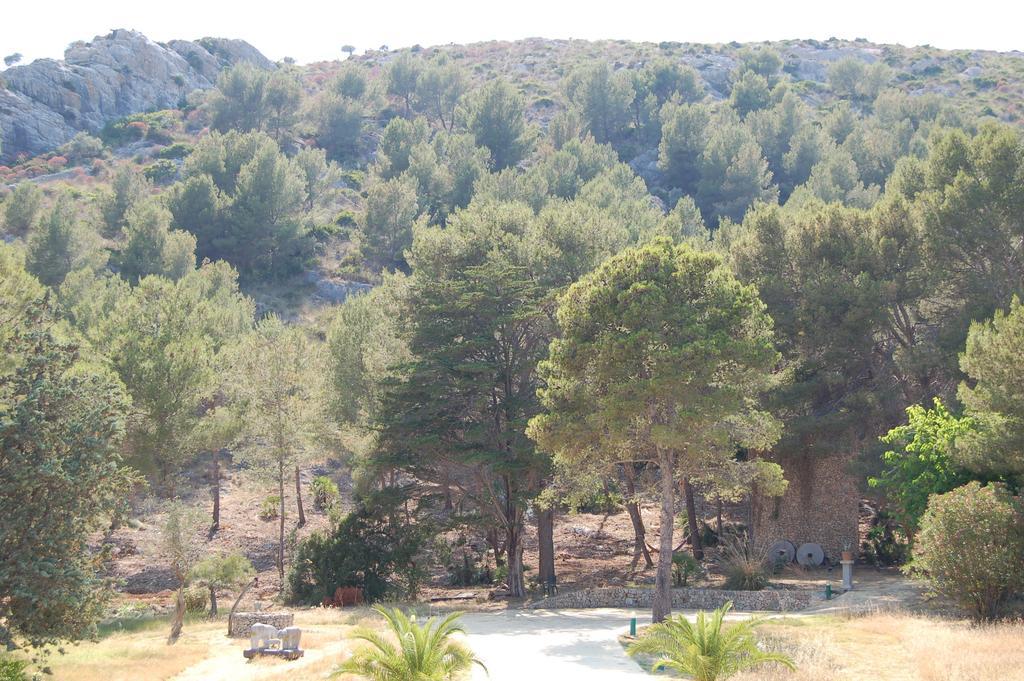 Private Villas Puerto Pollensa For Family Groups, Private Mountain Ideal For Runners, Trailers, Hikers, It Is Approximately 3 Minute Walk From The Beach Номер фото