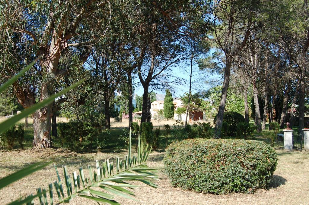 Private Villas Puerto Pollensa For Family Groups, Private Mountain Ideal For Runners, Trailers, Hikers, It Is Approximately 3 Minute Walk From The Beach Номер фото