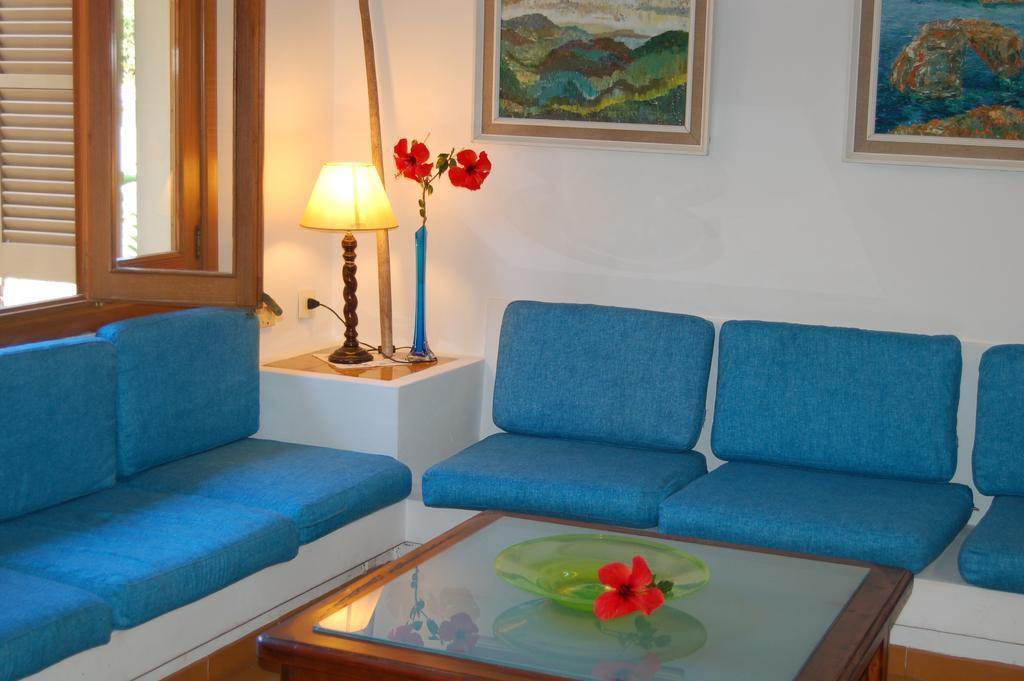 Private Villas Puerto Pollensa For Family Groups, Private Mountain Ideal For Runners, Trailers, Hikers, It Is Approximately 3 Minute Walk From The Beach Номер фото
